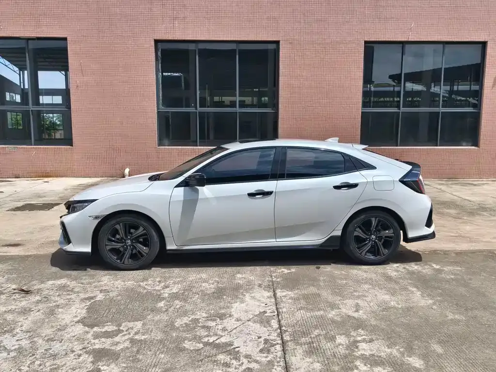 Honda Civic — фото 9