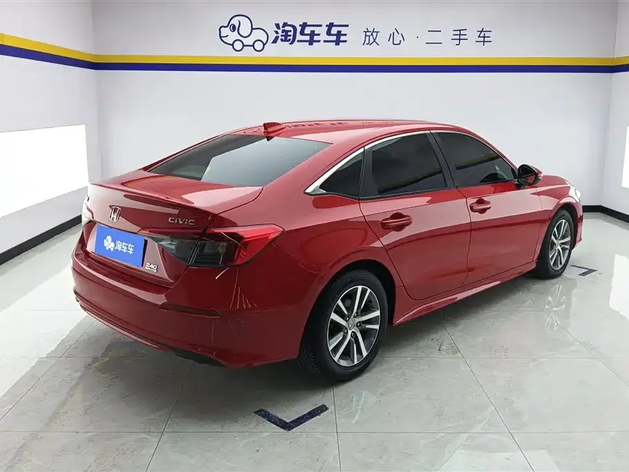 Honda Civic — фото 8