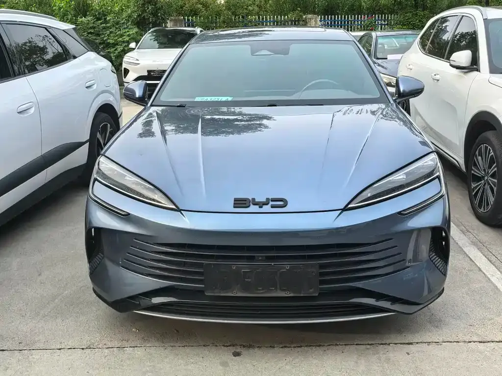 BYD Seal — фото 7