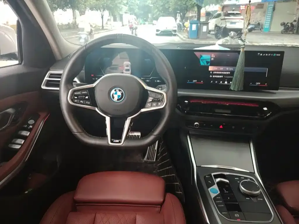 BMW i3 — фото 8