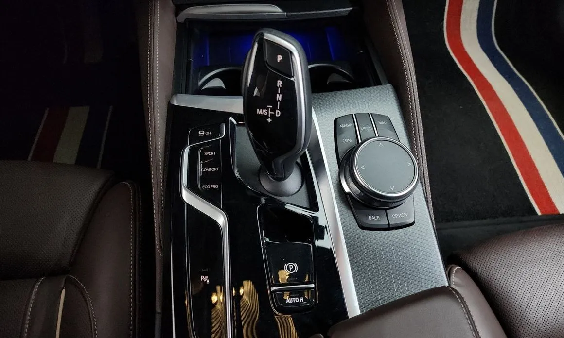 BMW 5-Series 2023 из KR, фото 10