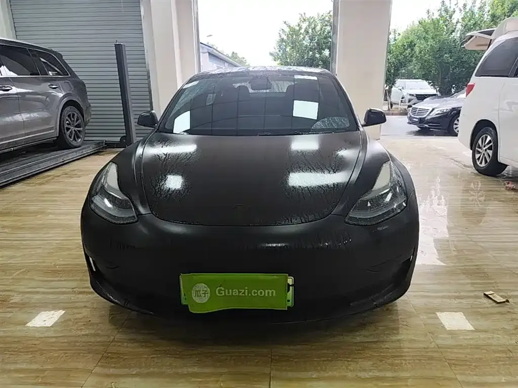 Tesla Model 3 — фото 9