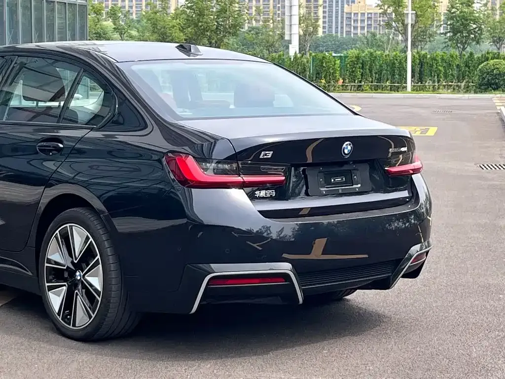 BMW i3 — фото 3
