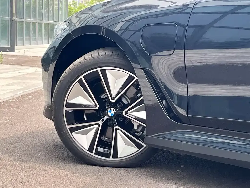 BMW i3 — фото 2