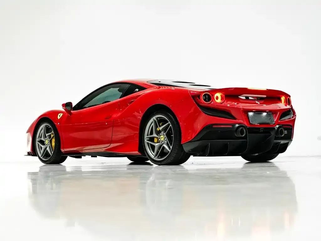 Ferrari F8 — фото 6