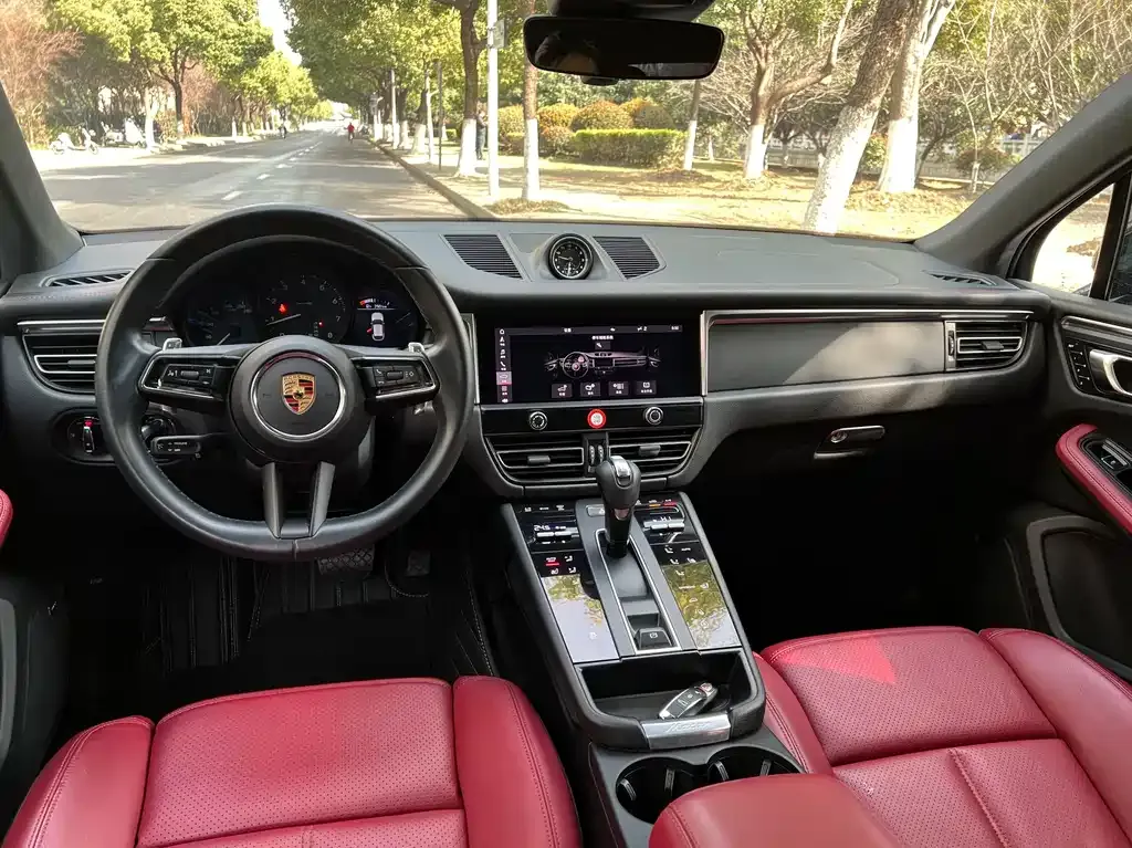 Porsche Macan — фото 4