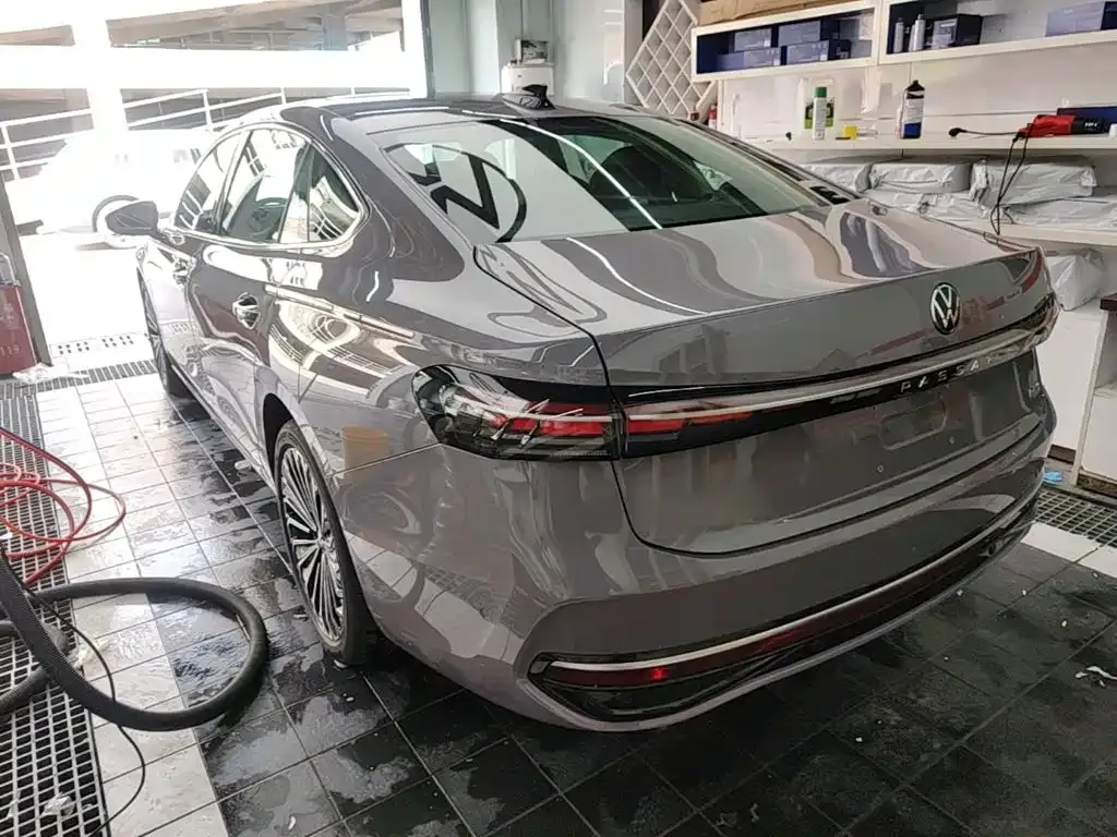 Volkswagen Passat — фото 3