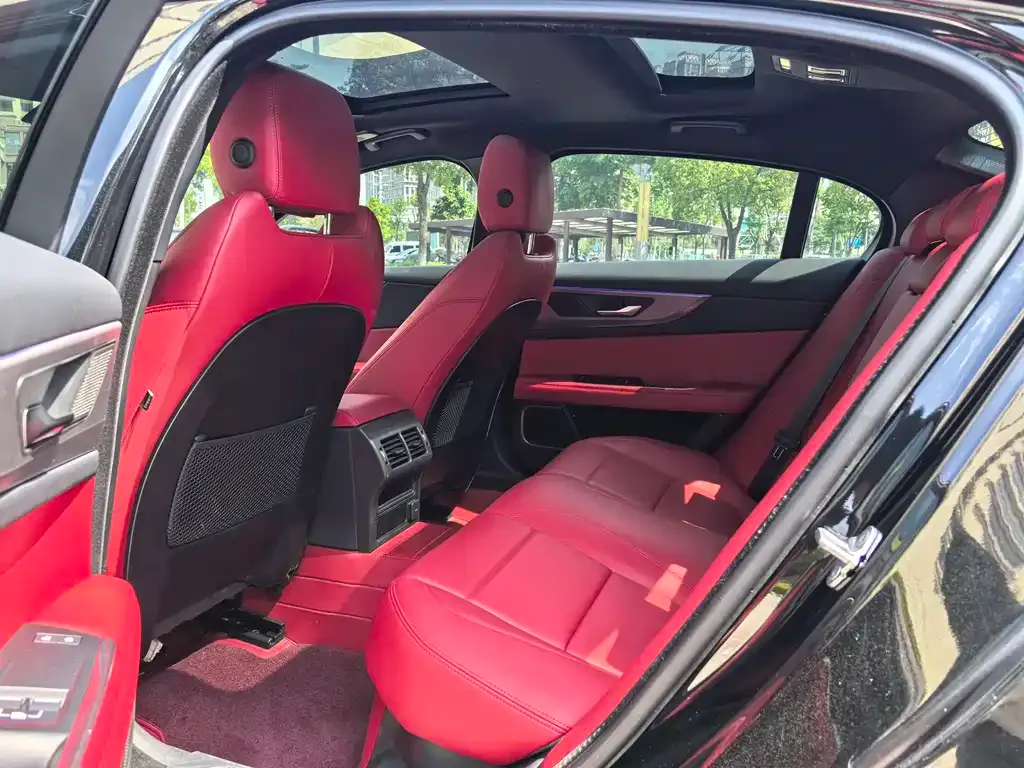 Jaguar XEL 2023 из CN, фото 7
