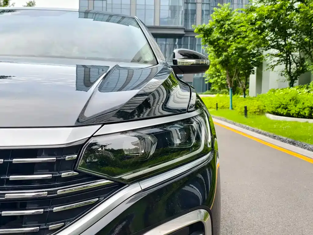 Volkswagen Passat — фото 9