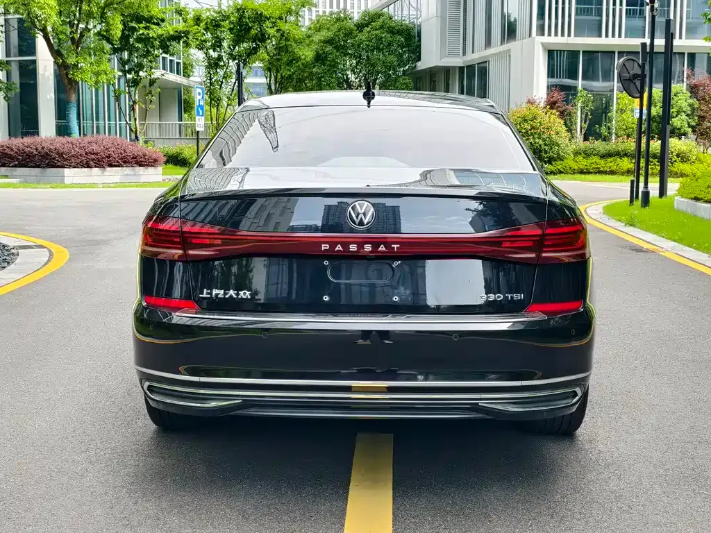Volkswagen Passat — фото 3