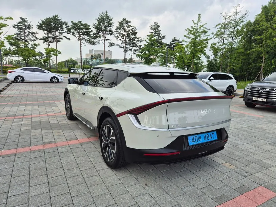 Kia EV6 2022 из KR, фото 8