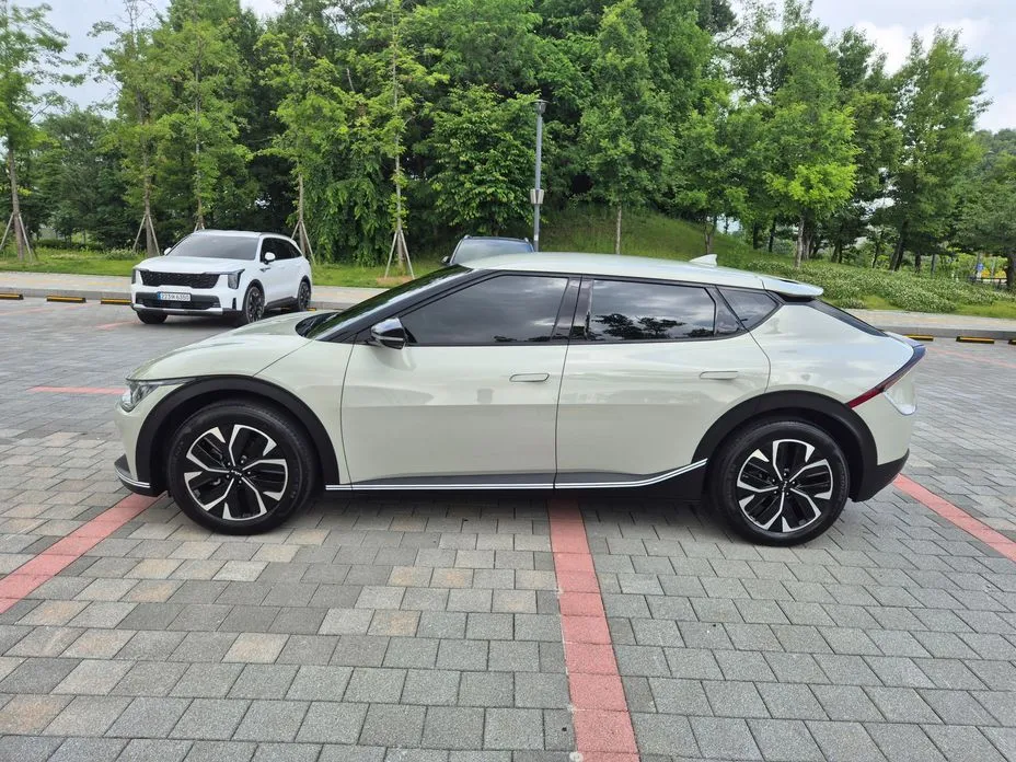 Kia EV6 2022 из KR, фото 10