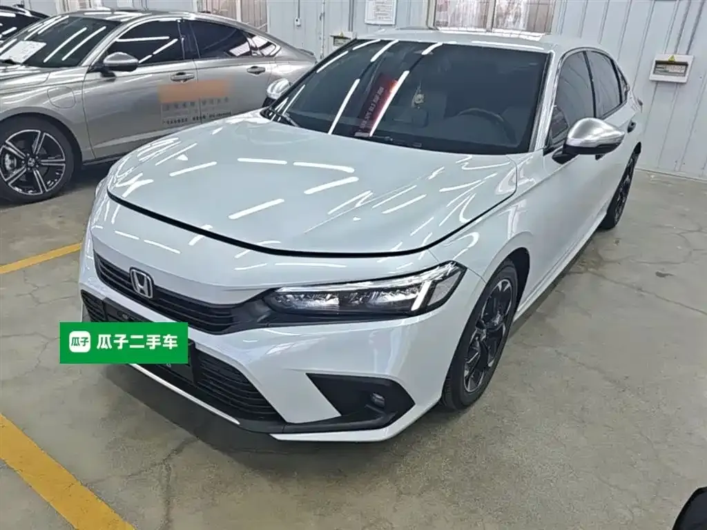 Honda Civic — фото 1