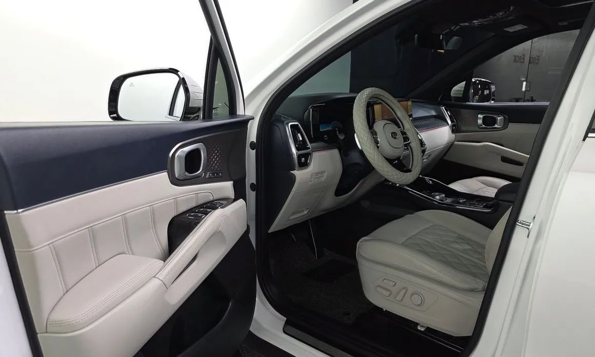 Kia Sorento — фото 7