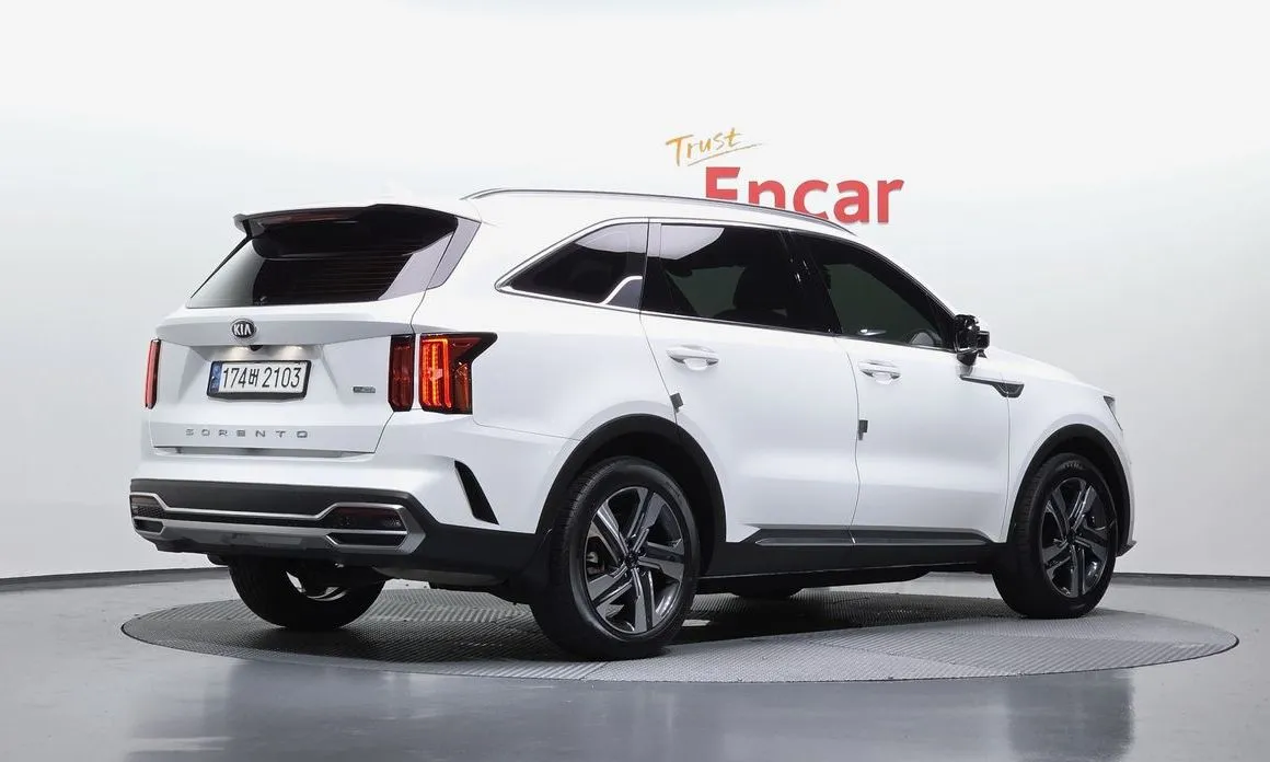 Kia Sorento — фото 4