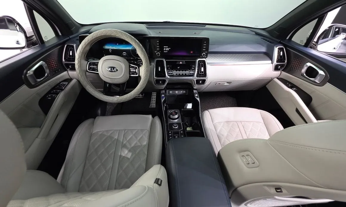 Kia Sorento — фото 5