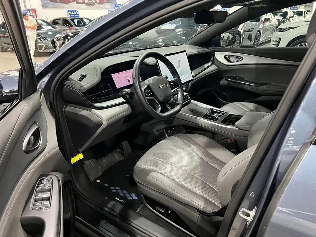 BYD Seal 07 DM-i 2025 из CN, фото 9