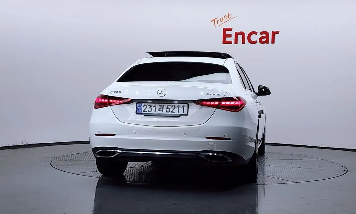 Mercedes-Benz C-Class 2023 из KR, фото 2