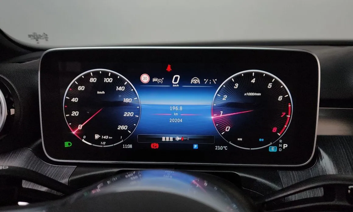 Mercedes-Benz C-Class 2023 из KR, фото 10