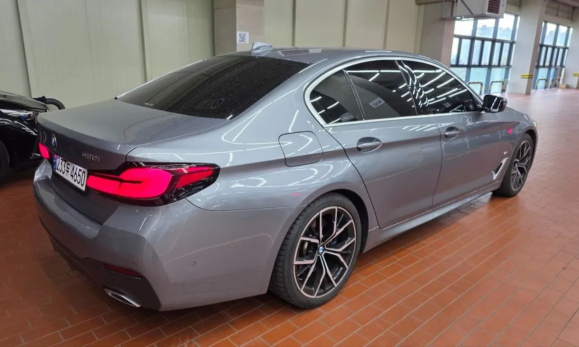 BMW 5-Series 2023 из KR, фото 4