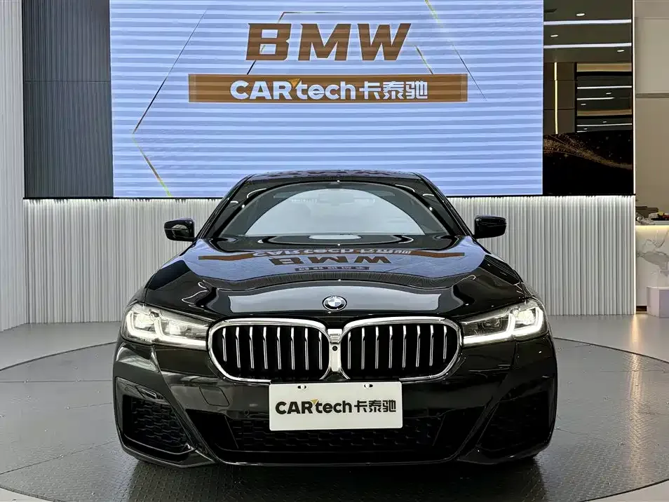 BMW 5 Series — фото 5