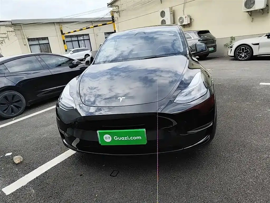 Tesla Model Y — фото 4