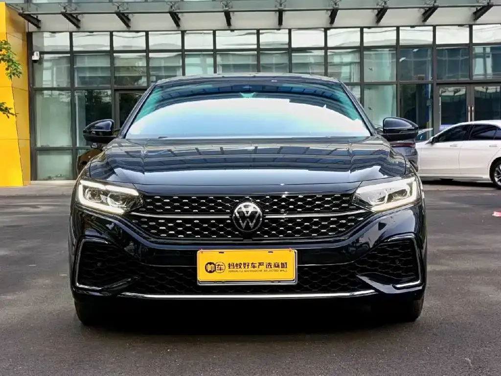 Volkswagen Passat — фото 9