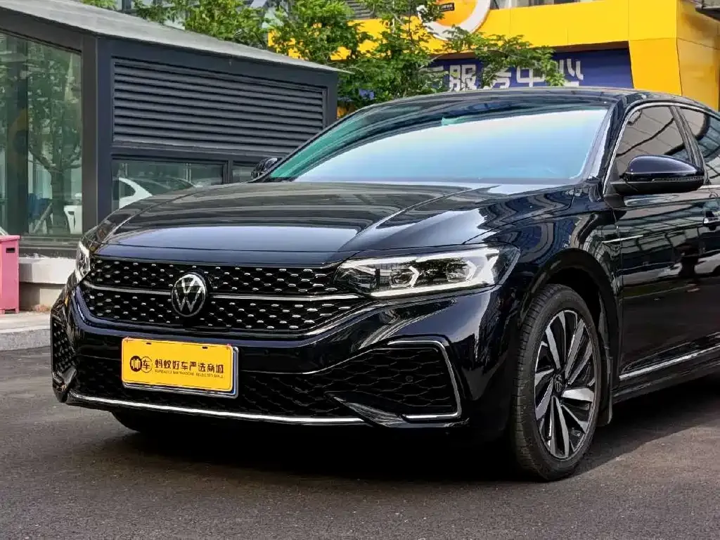 Volkswagen Passat — фото 3