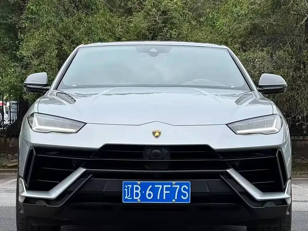 Lamborghini Urus — фото 2