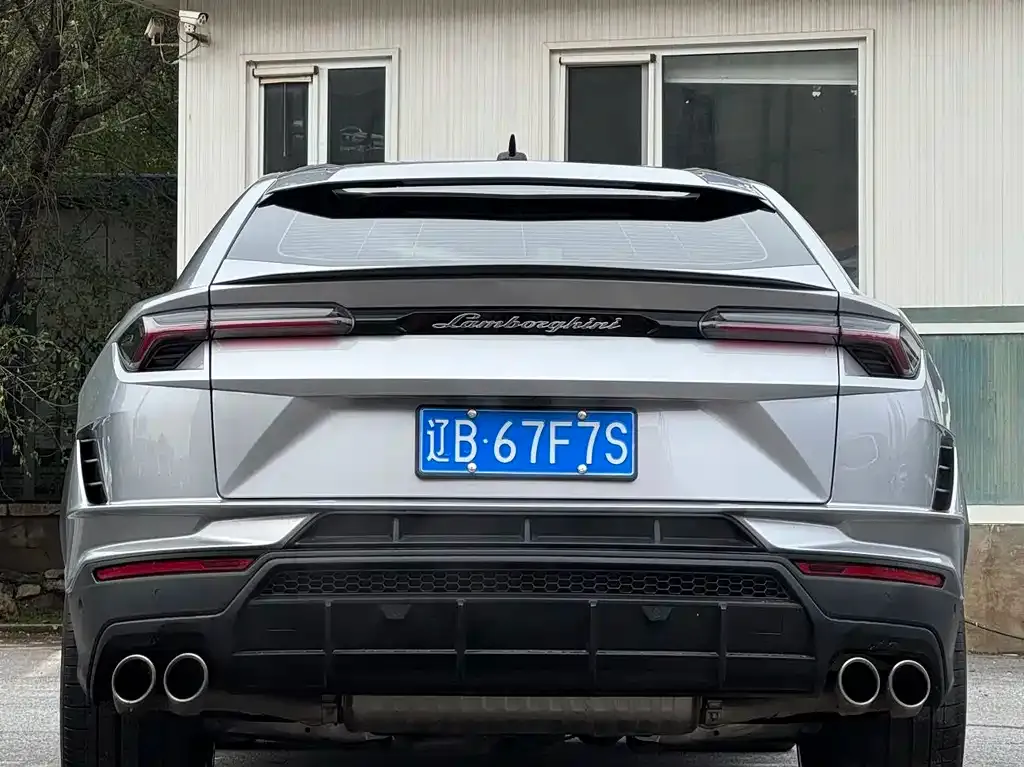 Lamborghini Urus — фото 7