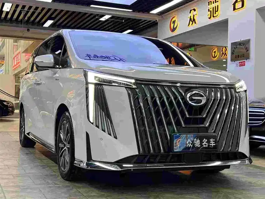 GAC Motor Trumpchi M8 — фото 1