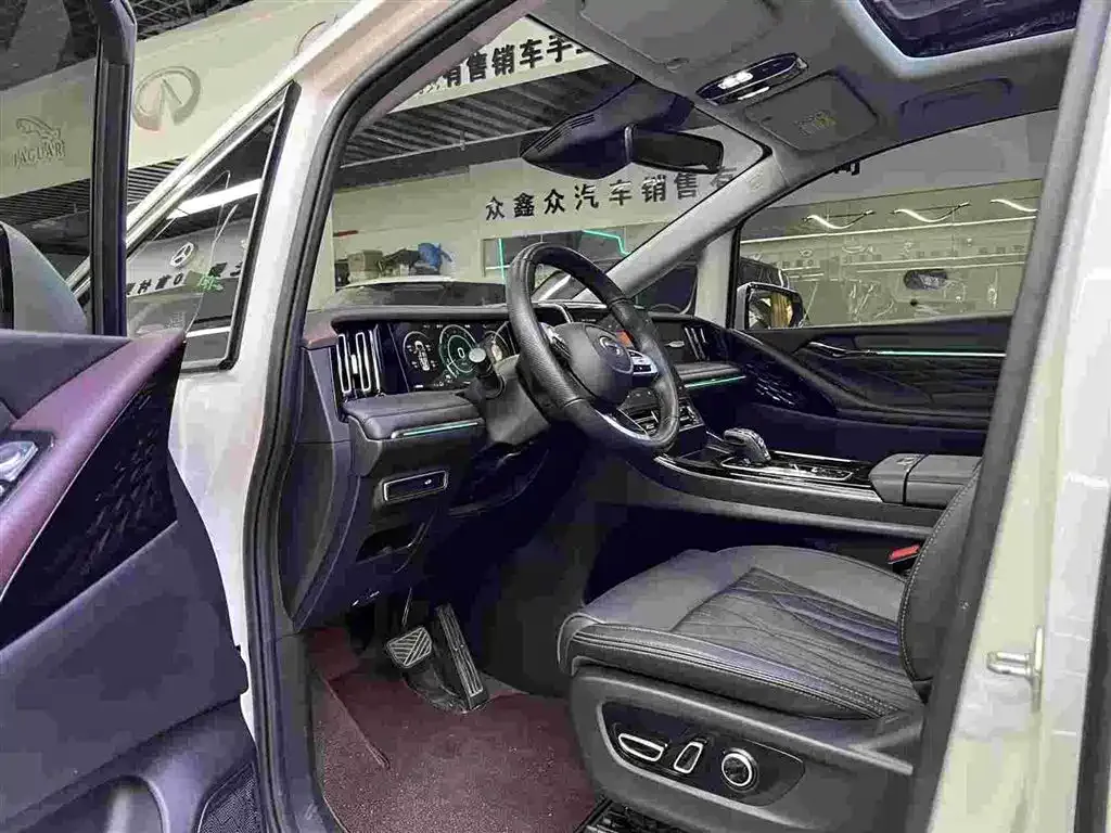 GAC Motor Trumpchi M8 — фото 2