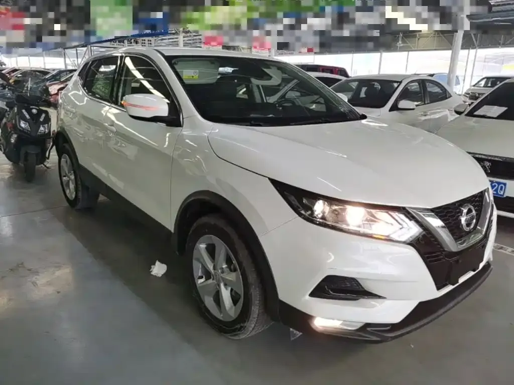 Nissan Qashqai — фото 8