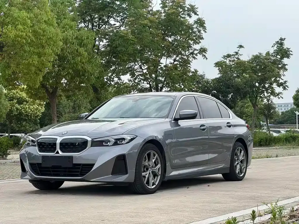 BMW i3 — фото 1
