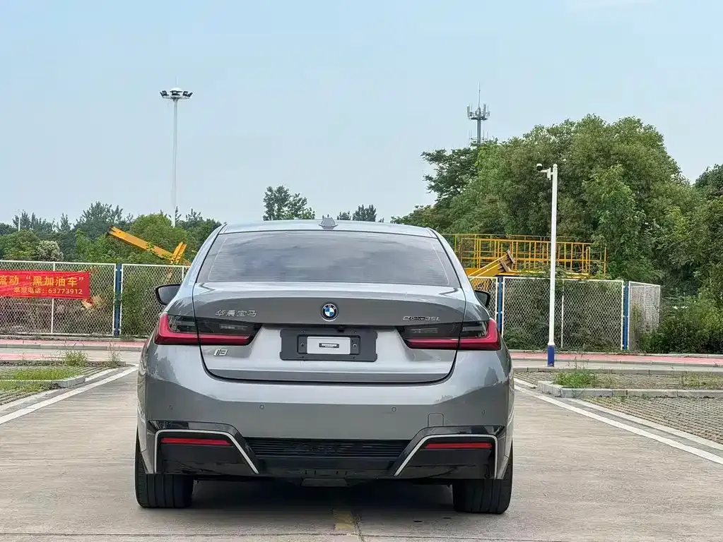 BMW i3 — фото 8