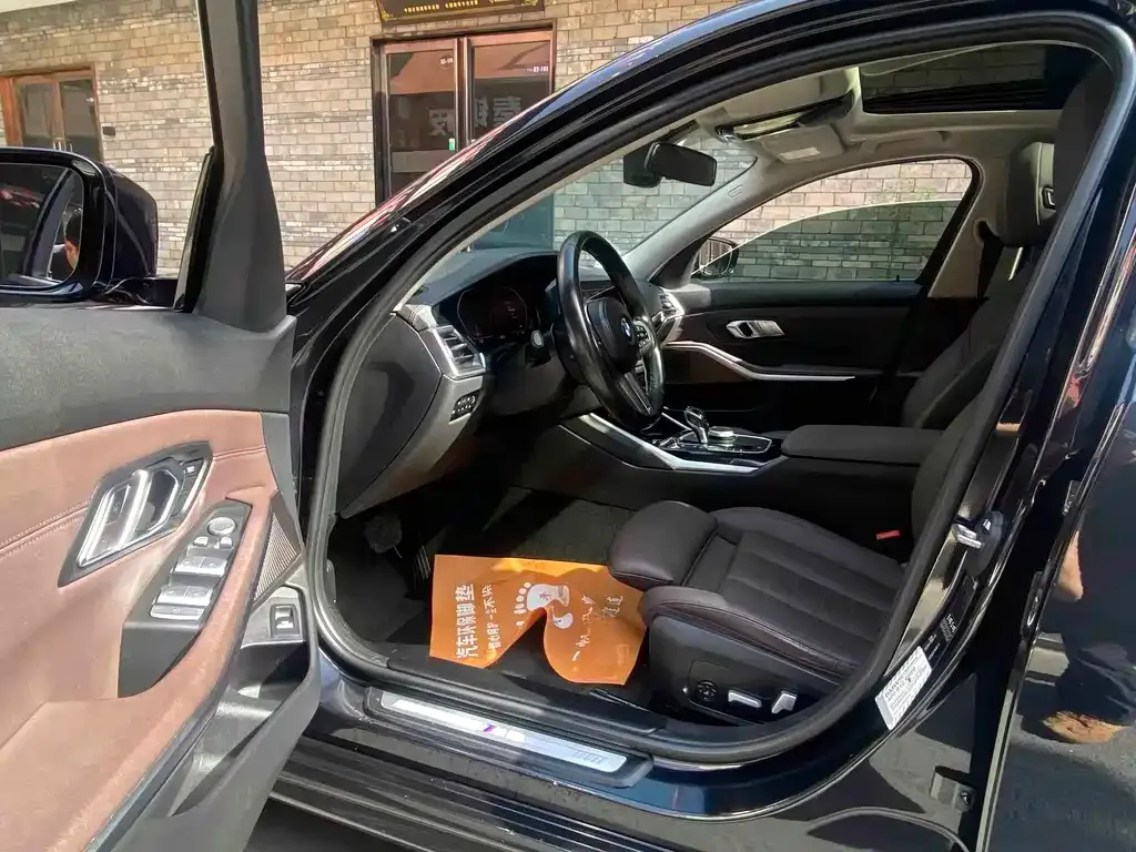 BMW 3 Series 2021 из CN, фото 4