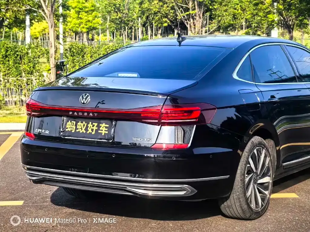 Volkswagen Passat — фото 4