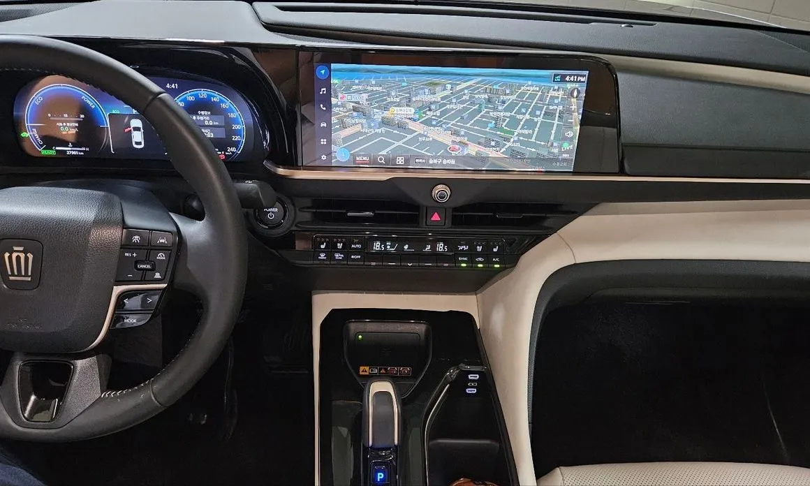 Toyota Crown 2024 из KR, фото 4