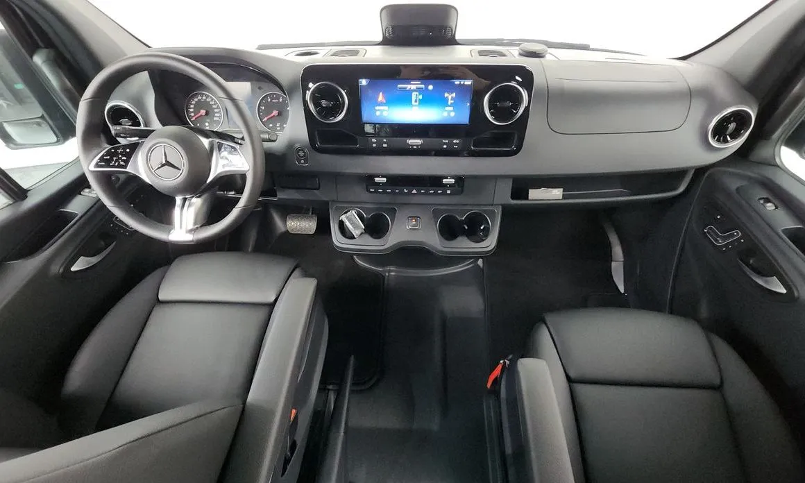 Mercedes-Benz Sprinter 2025 из KR, фото 7