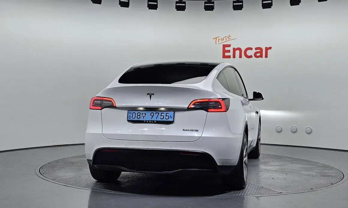 Tesla Model Y 2021 из KR, фото 8