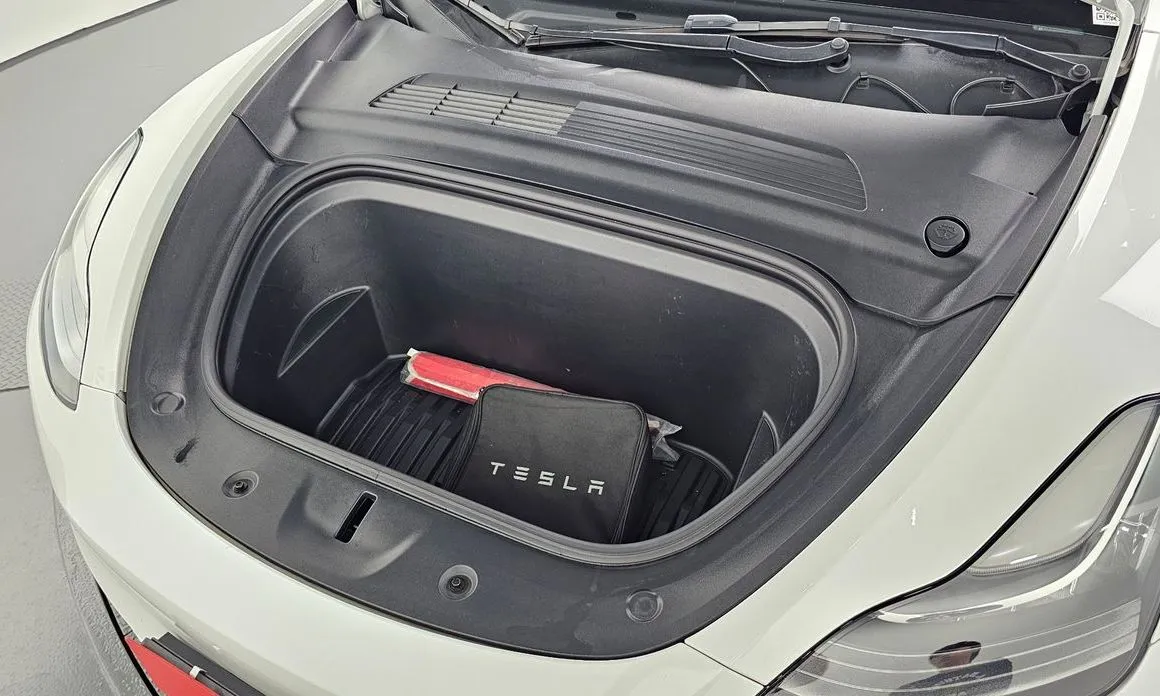 Tesla Model Y 2021 из KR, фото 5