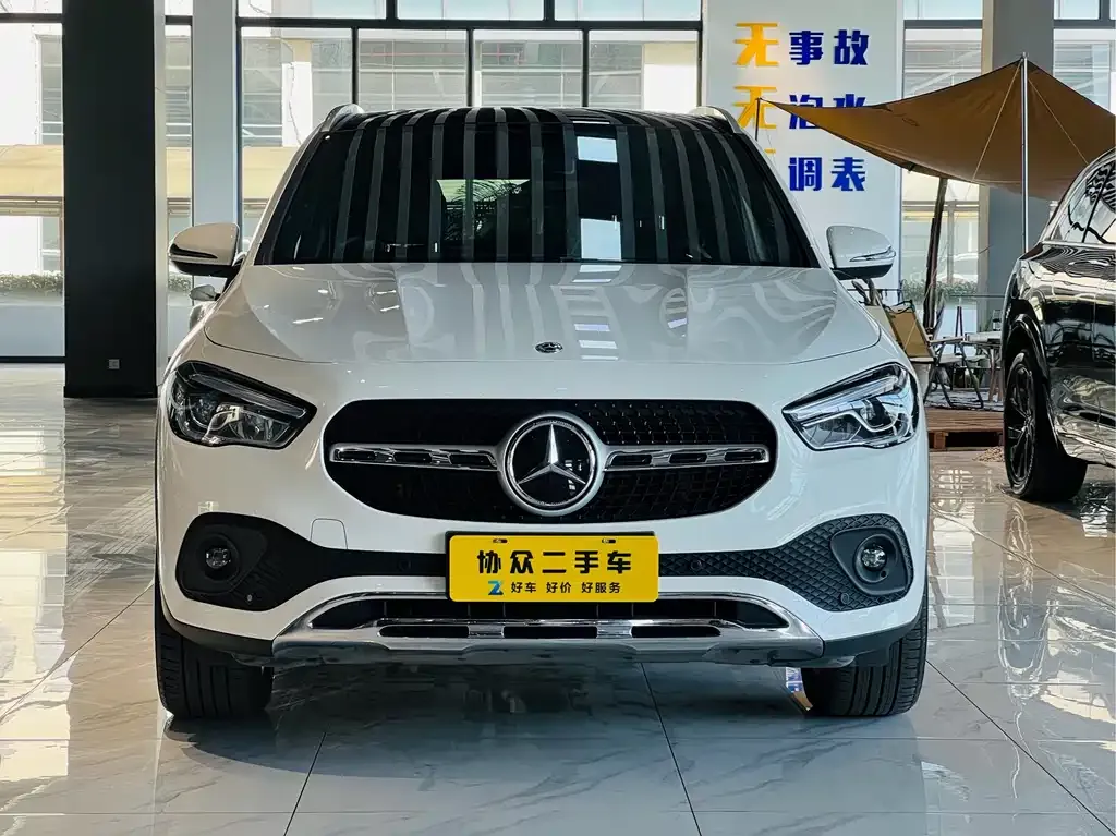 Mercedes-Benz GLA — фото 6