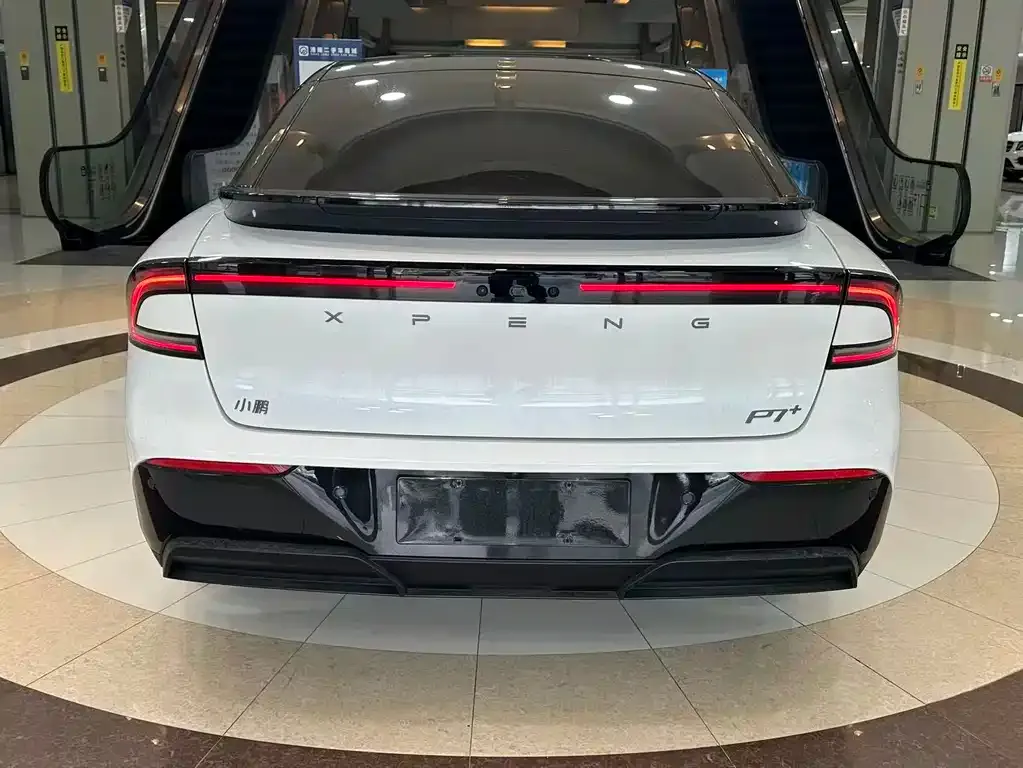 XPeng P7+ — фото 10