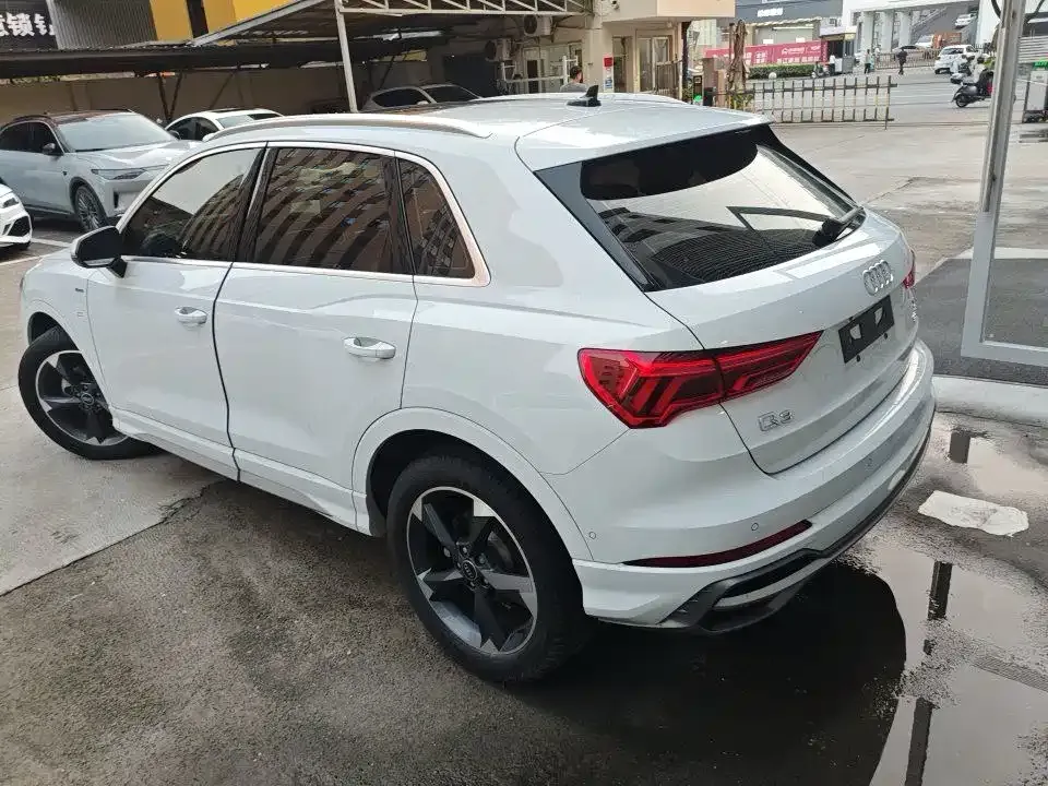 Audi Q3 — фото 10