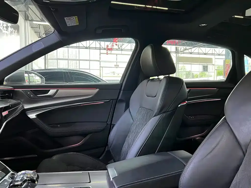 Audi A6L 2022 из CN, фото 3