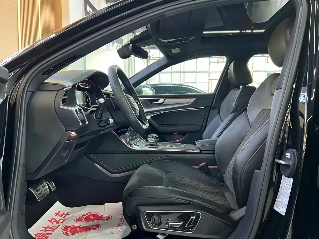 Audi A6L 2022 из CN, фото 7