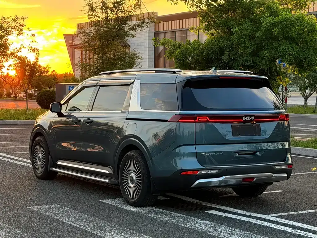 Kia Carnival 2022 из CN, фото 8