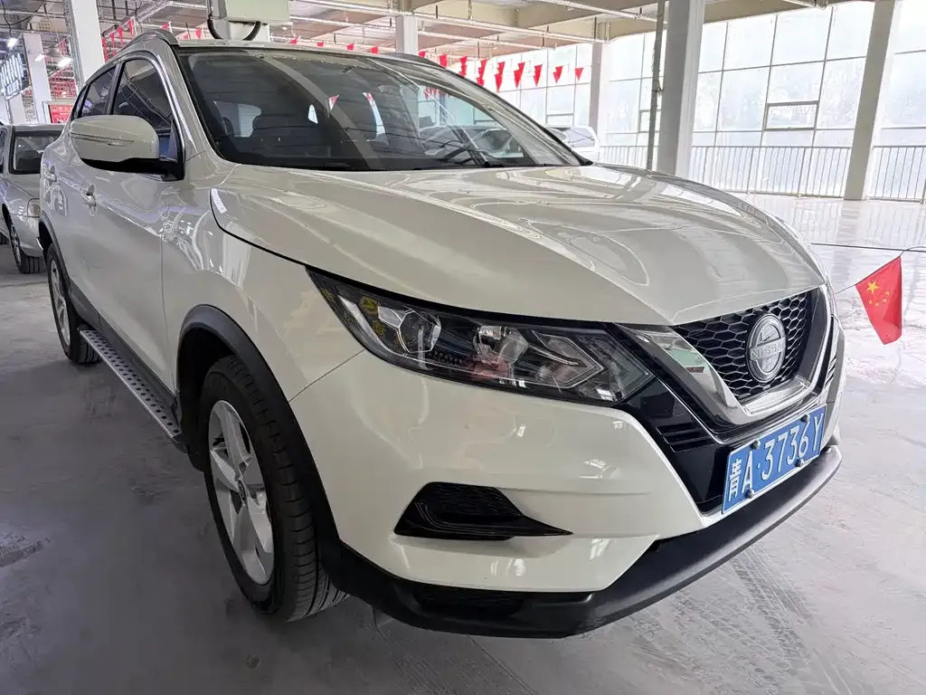 Nissan Qashqai — фото 9