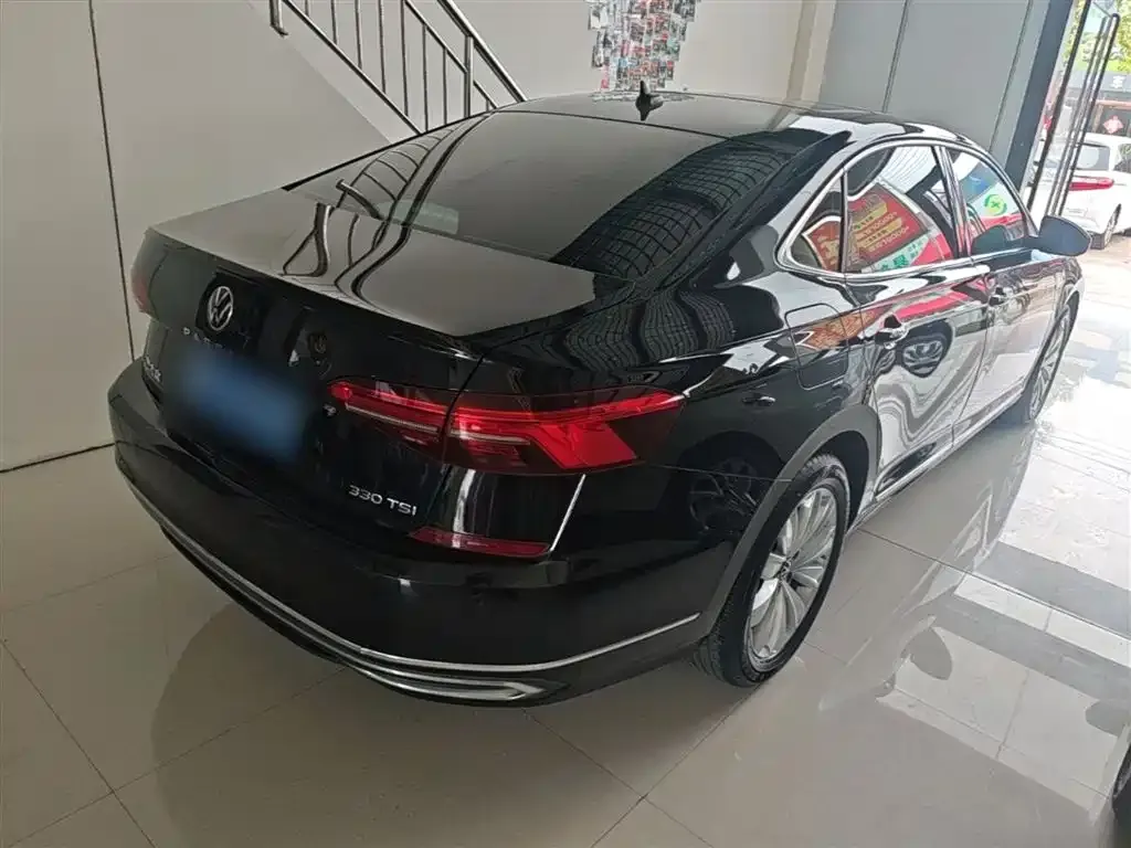 Volkswagen Passat — фото 3