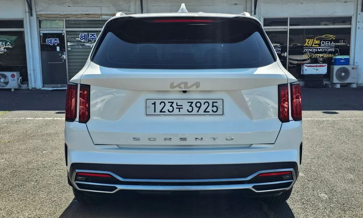 Kia Sorento — фото 5